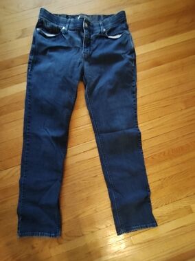Classic Women's Dark Blue Signature Levis Jeans